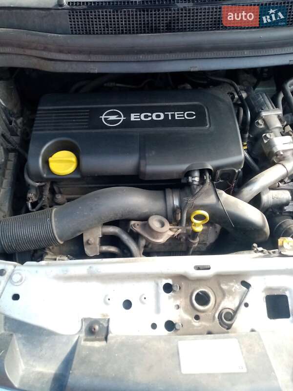 Минивэн Opel Zafira 2008 в Черкассах