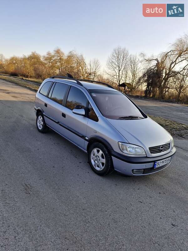 Opel Zafira 2001