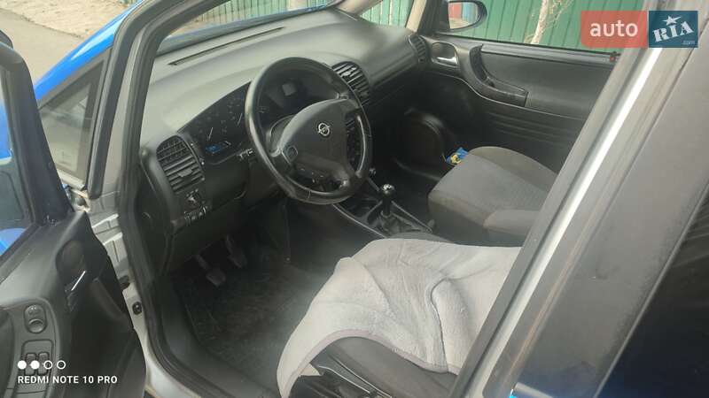 Мінівен Opel Zafira 2000 в Каневі