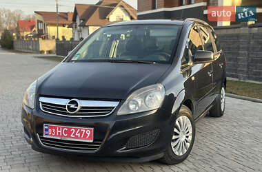 Микровэн Opel Zafira 2012 в Ровно