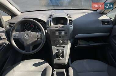 Минивэн Opel Zafira 2006 в Киеве