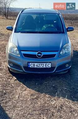 Минивэн Opel Zafira 2005 в 