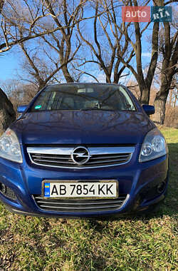 Минивэн Opel Zafira 2011 в Ямполе