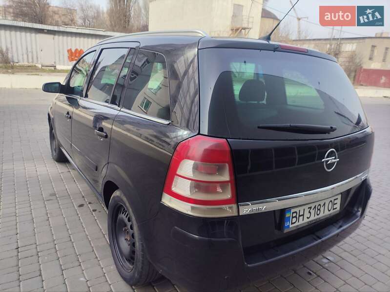 Минивэн Opel Zafira 2008 в Одессе