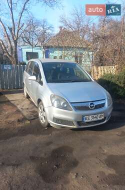 Минивэн Opel Zafira 2006 в Каменском