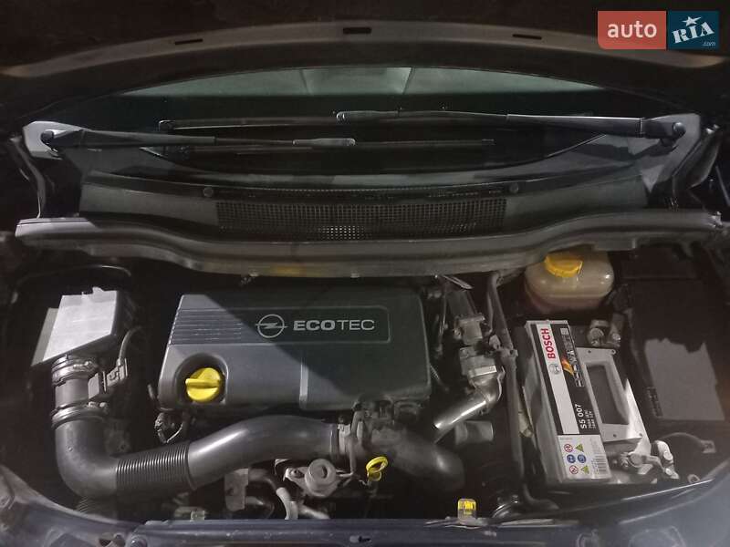 Мінівен Opel Zafira 2009 в Львові