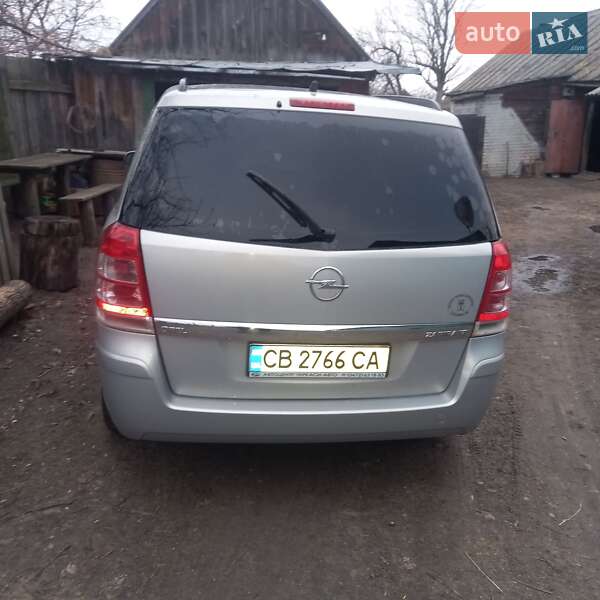 Мінівен Opel Zafira 2008 в Чернігові