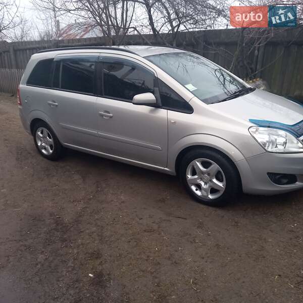 Мінівен Opel Zafira 2008 в Чернігові