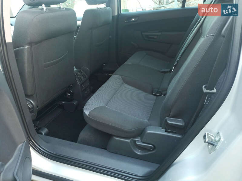 Мінівен Opel Zafira 2009 в Одесі