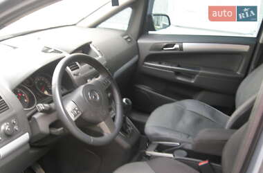 Минивэн Opel Zafira 2006 в 