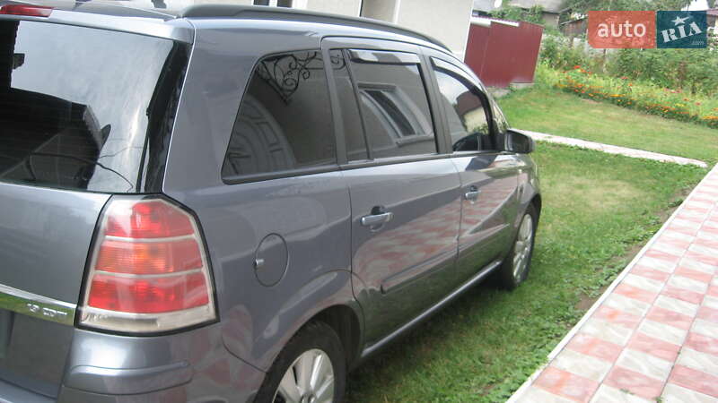 Мінівен Opel Zafira 2006 в Вашківцях