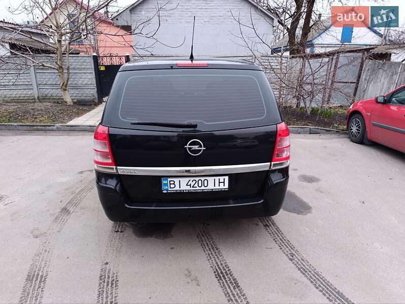 Минивэн Opel Zafira 2009 в Решетиловке