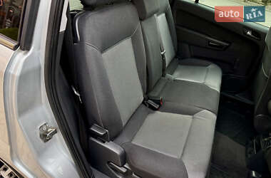 Минивэн Opel Zafira 2011 в 