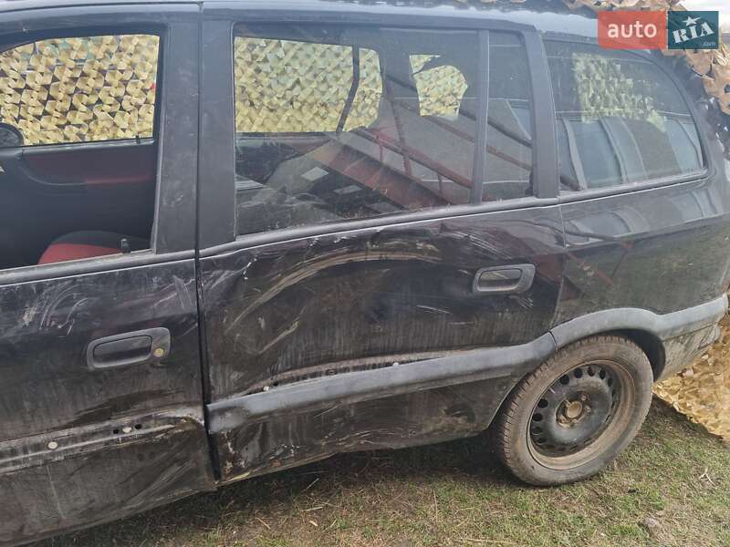 Мінівен Opel Zafira 2002 в Коростені