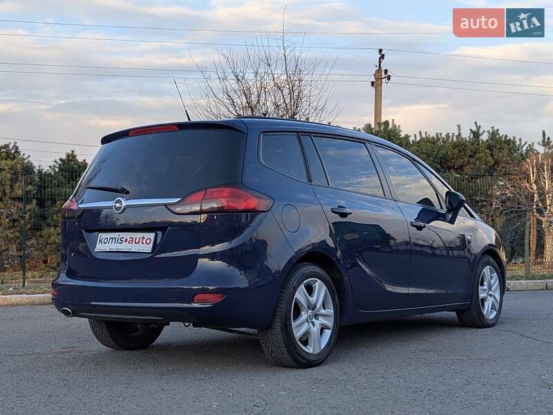 Мікровен Opel Zafira 2015 в Хмельницькому