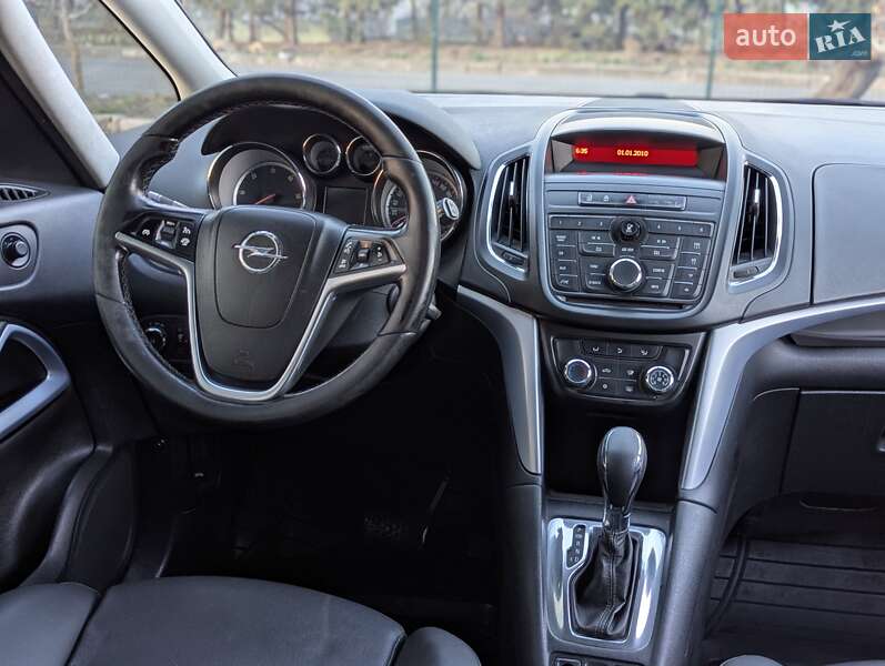Мікровен Opel Zafira 2015 в Хмельницькому