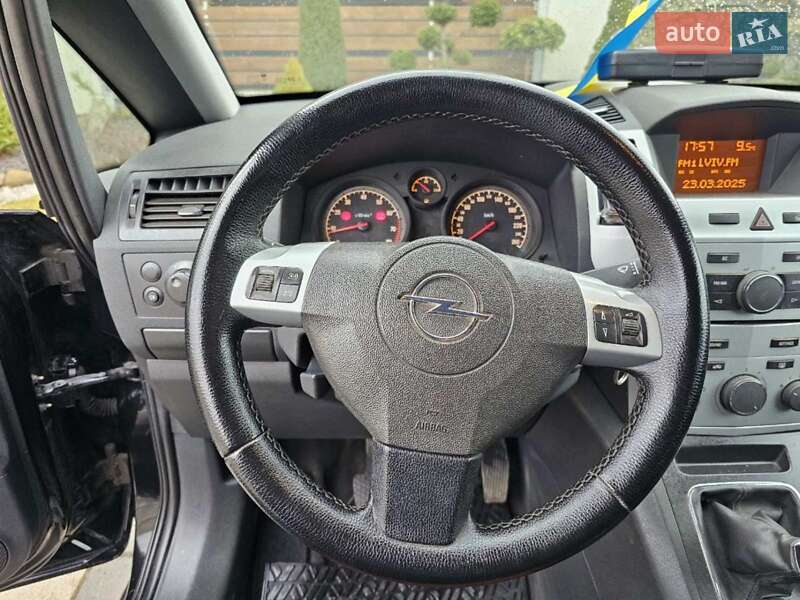 Минивэн Opel Zafira 2009 в Стрые