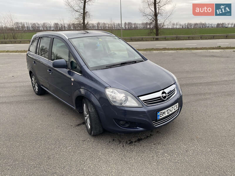 Минивэн Opel Zafira 2010 в Ромнах фото 12 Минивэн Opel Zafira 2010 в Ромнах