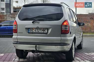 Минивэн Opel Zafira 2004 в 