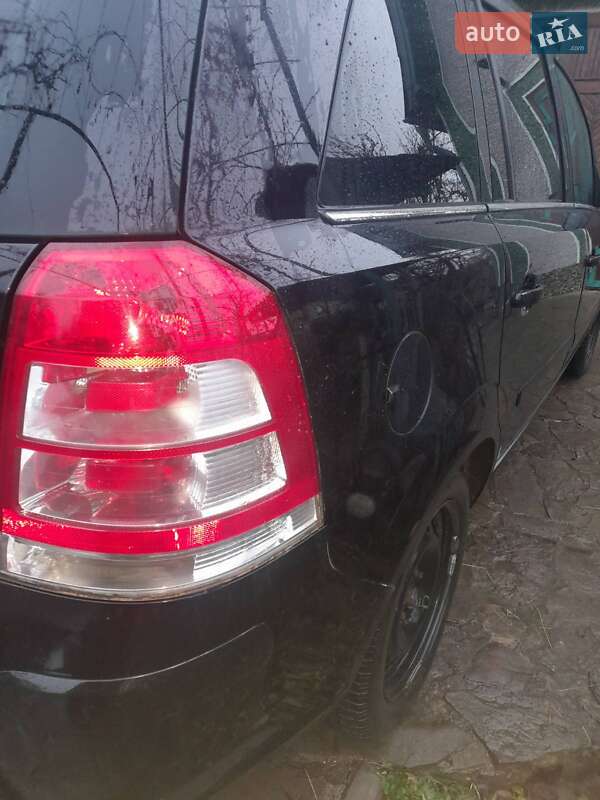 Минивэн Opel Zafira 2009 в Бучаче