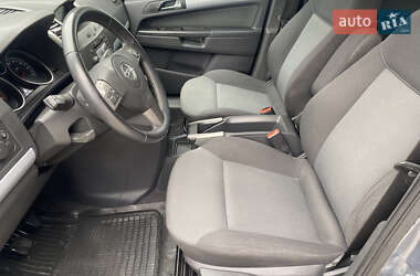 Минивэн Opel Zafira 2006 в 