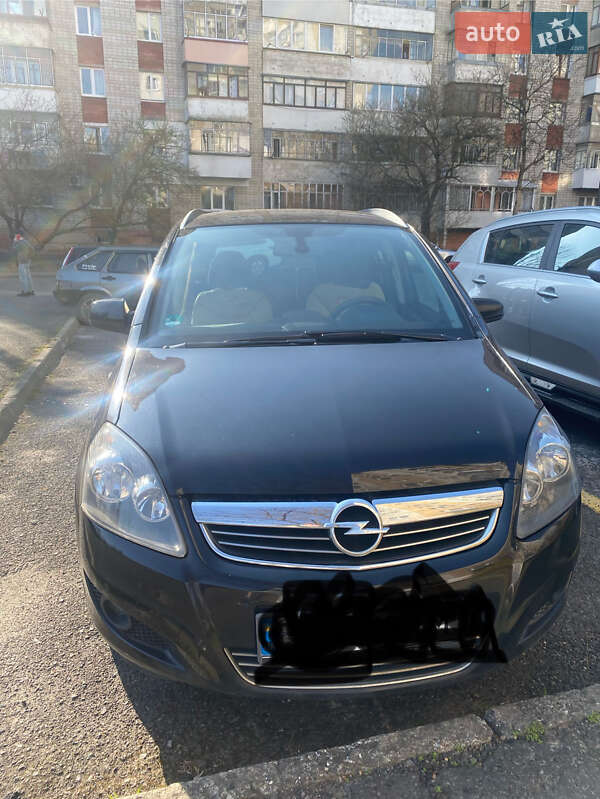 Минивэн Opel Zafira 2011 в Львове