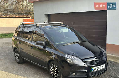 Минивэн Opel Zafira 2007 в 