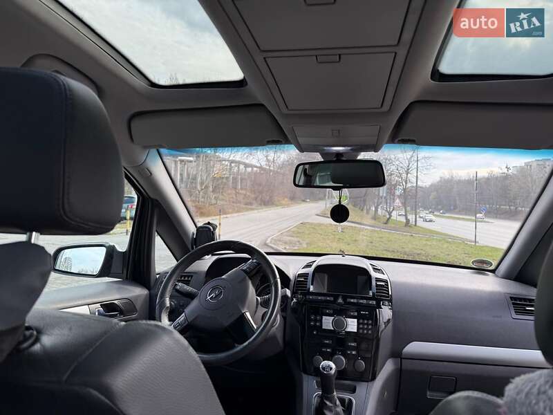 Мінівен Opel Zafira 2009 в Львові