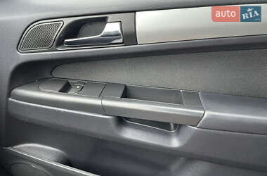 Мінівен Opel Zafira 2011 в 