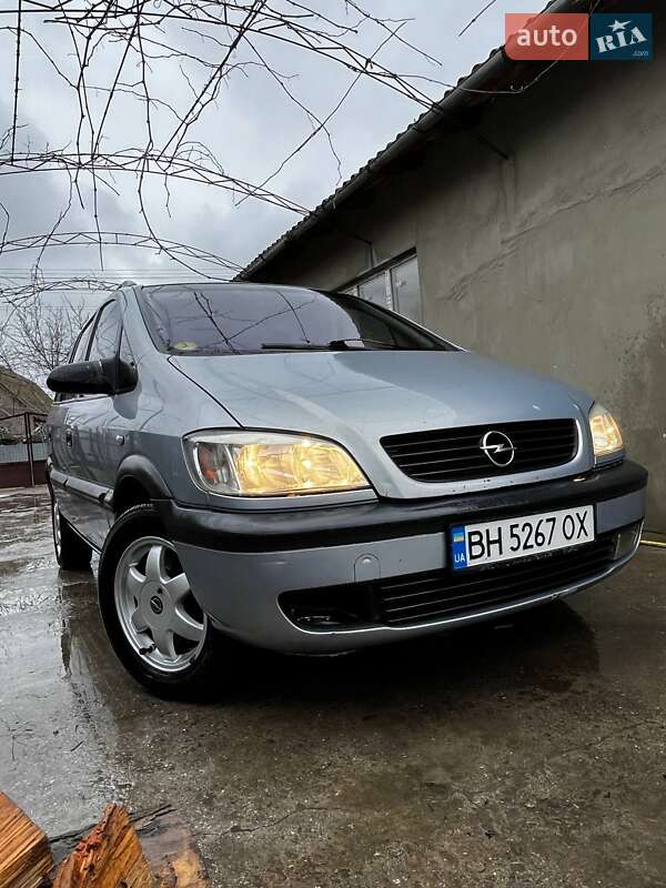 Минивэн Opel Zafira 2001 в 