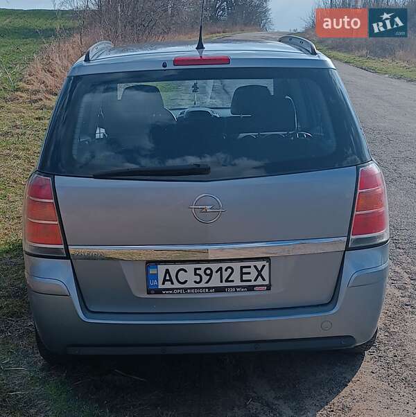 Мінівен Opel Zafira 2006 в Луцьку