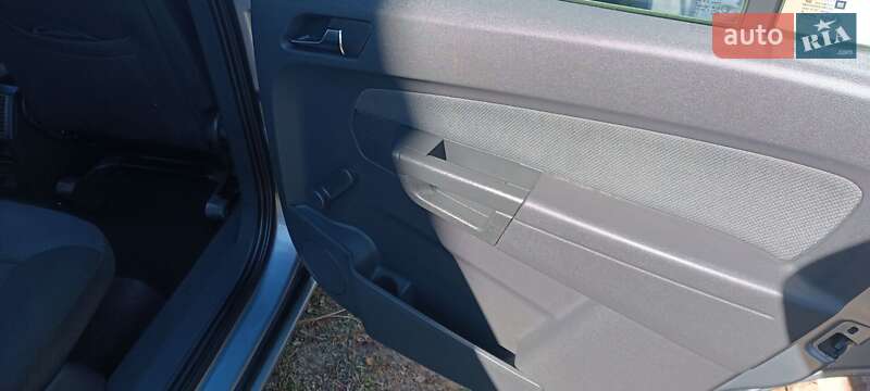 Мінівен Opel Zafira 2006 в Луцьку