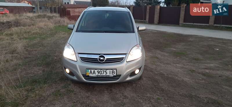 Opel Zafira 2008