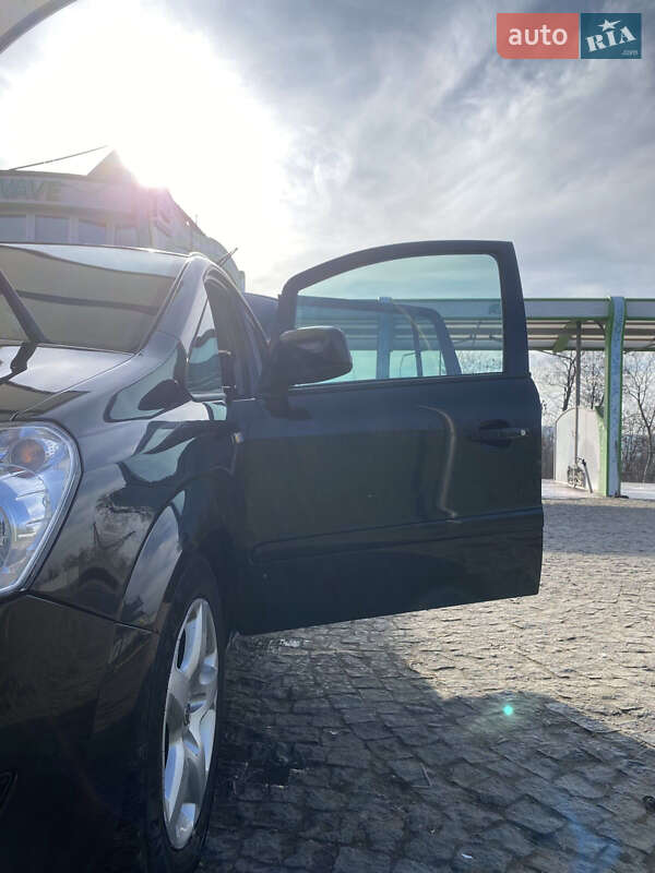 Мінівен Opel Zafira 2009 в Золочеві