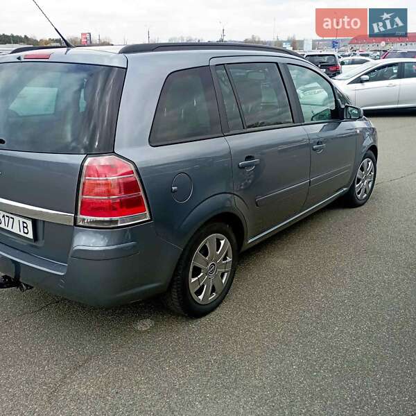 Мінівен Opel Zafira 2006 в Вишгороді