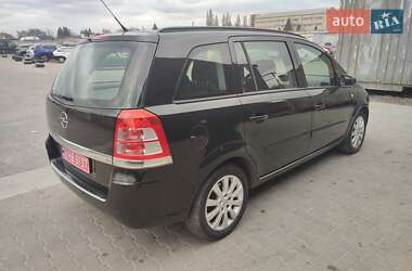 Минивэн Opel Zafira 2008 в 