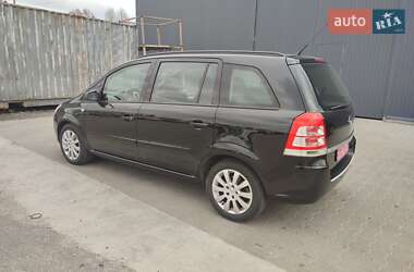 Минивэн Opel Zafira 2008 в 