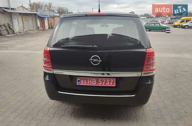 Минивэн Opel Zafira 2008 в 