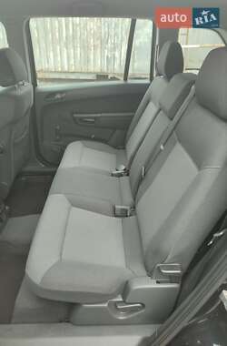 Минивэн Opel Zafira 2008 в 
