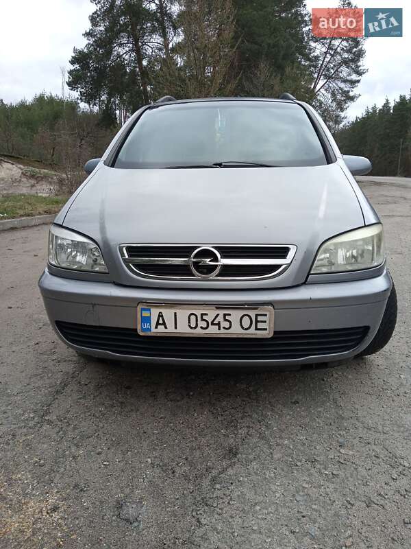 Минивэн Opel Zafira 2004 в 