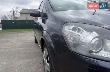 Минивэн Opel Zafira 2008 в 