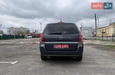 Минивэн Opel Zafira 2008 в 