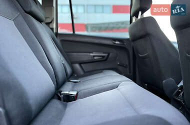 Минивэн Opel Zafira 2006 в 