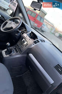 Минивэн Opel Zafira 2006 в 