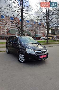 Минивэн Opel Zafira 2009 в 