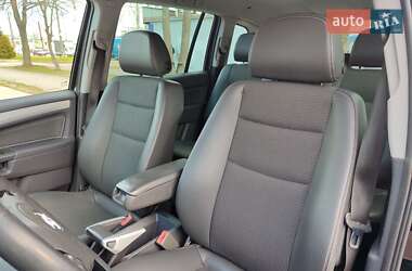 Минивэн Opel Zafira 2009 в 