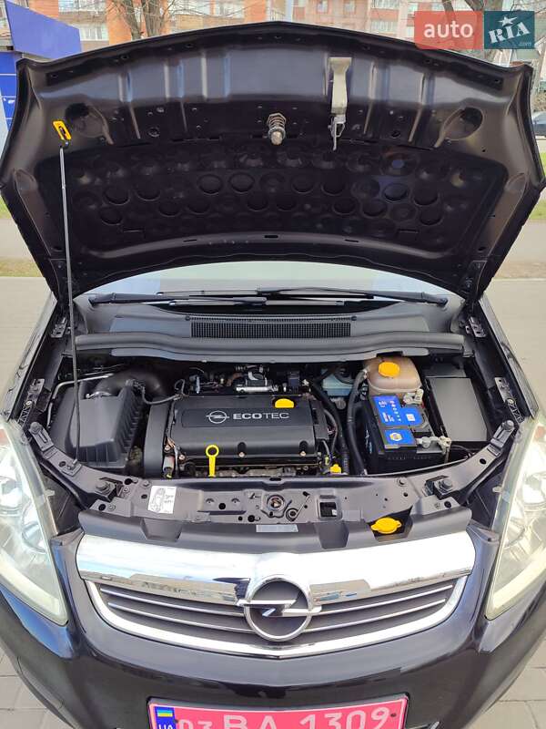 Минивэн Opel Zafira 2009 в Белой Церкви