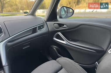 Микровэн Opel Zafira 2016 в 
