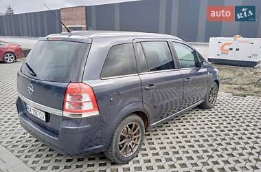 Минивэн Opel Zafira 2008 в 