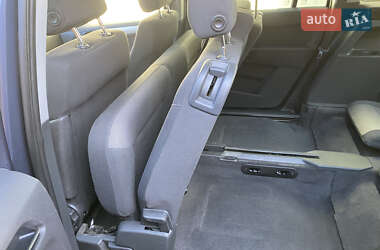 Минивэн Opel Zafira 2010 в 